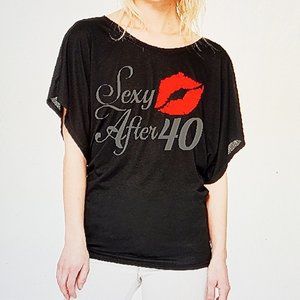 Sexy After 40~Red Lips Black Slouchy Tee.